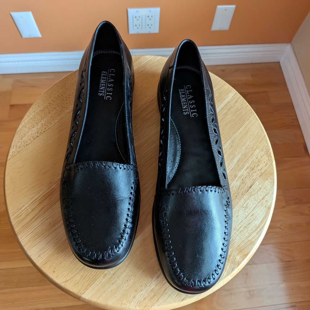 NEW Classic Elements Women's Black Loafers Leather Slip -on